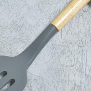 «Лопатка силиконовая с деревянной ручкой, 31.5*7.5см» - фото 1